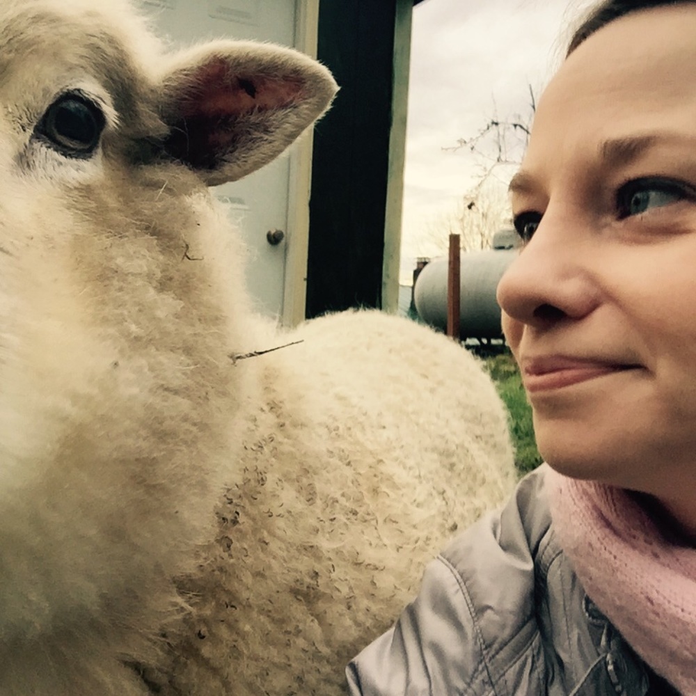 Meet your Posher, Courtney